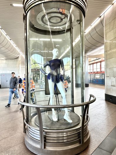 gallery_64774975ce5b8