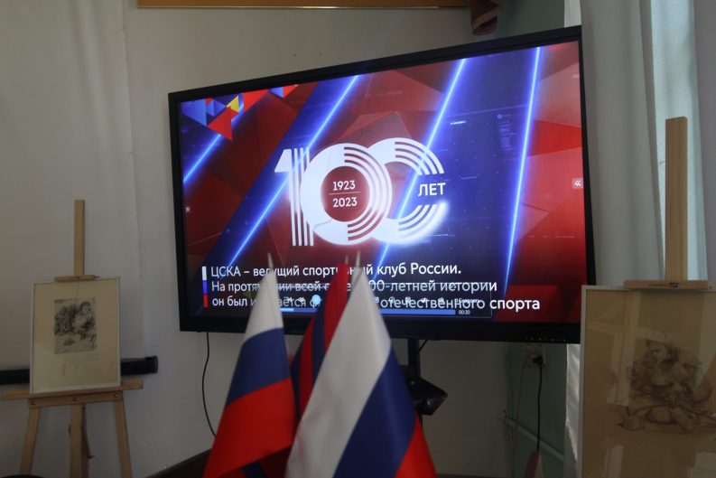 gallery_64a555c4581cd