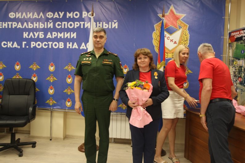 gallery_64a6ca479e94a