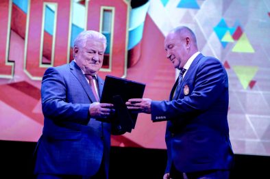 a401ef04-df78-45a4-9ce8-2e9dd9bd1931