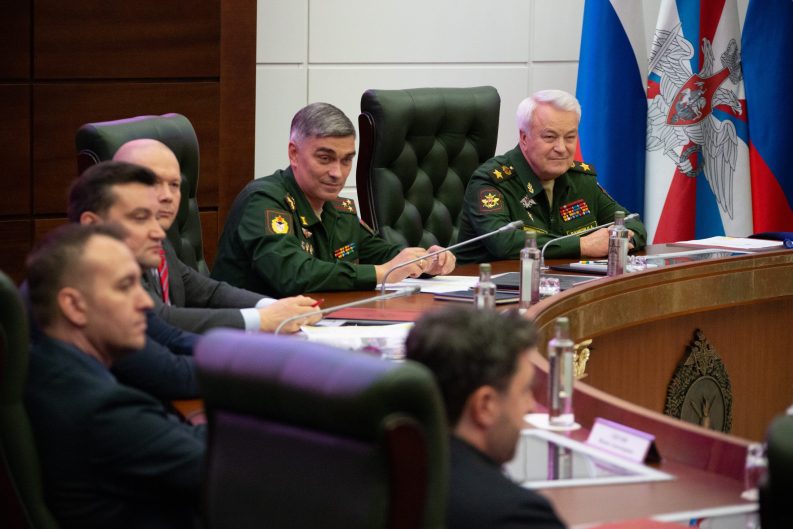 gallery_651c43a317f92