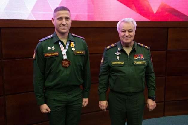 gallery_651c4471710fc