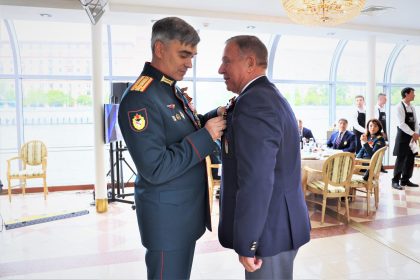 gallery_653f41e42a7a4