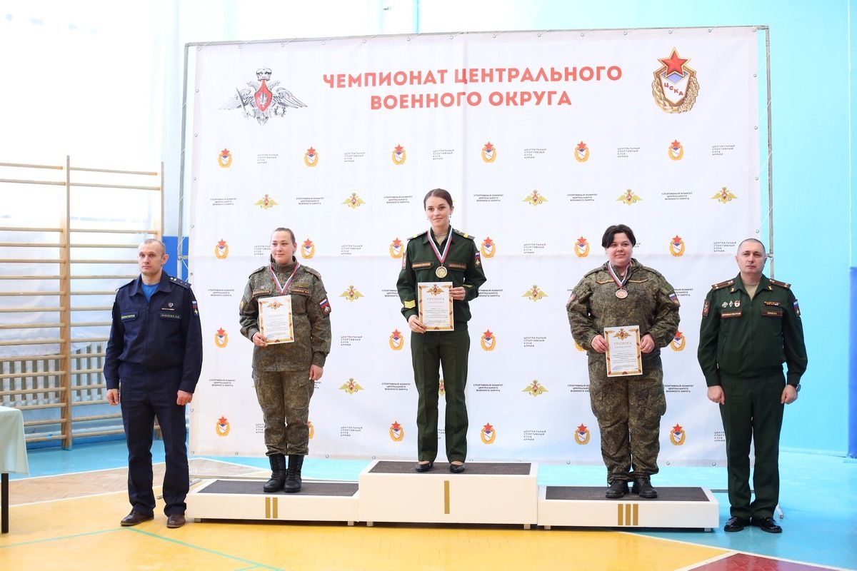 Самарский филиал ЦСКА провел чемпионат Центрального военного округа по  армейскому гиревому рывку