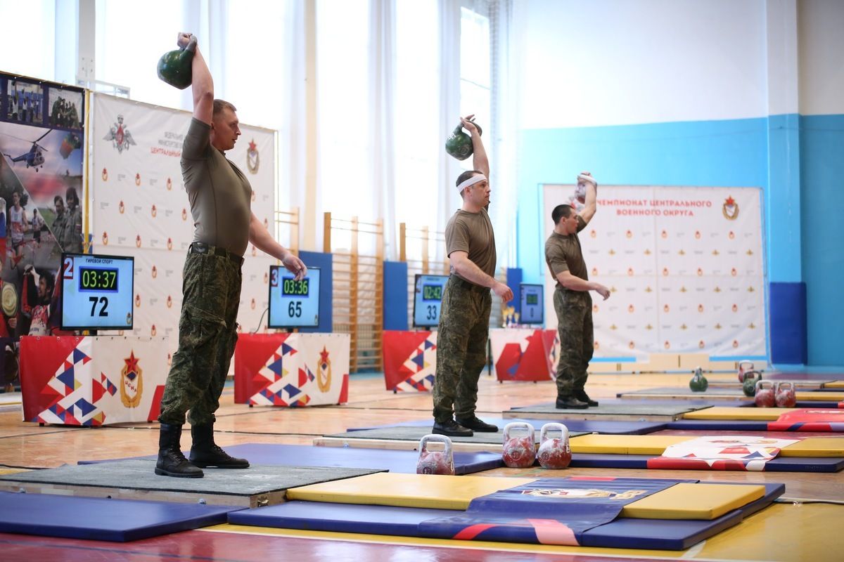 Самарский филиал ЦСКА провел чемпионат Центрального военного округа по  армейскому гиревому рывку