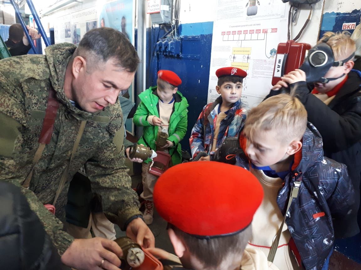 Юнармейцы СОК (г. Вилючинск) филиала ЦСКА/Хабаровск побывали в  учебно-тренировочном комплексе подводников