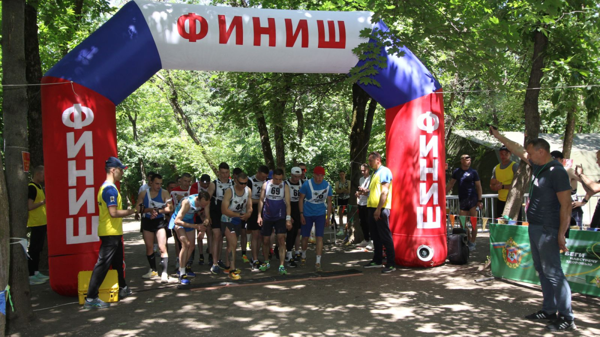 В РОСТОВЕ ПРОХОДИТ ЧЕМПИОНАТ ЮЖНОГО ВОЕННОГО ОКРУГА ПО ЛЕГКОАТЛЕТИЧЕСКОМУ  КРОССУ