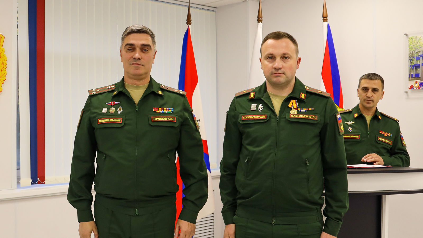 Торжественное награждение сотрудников армейского Клуба