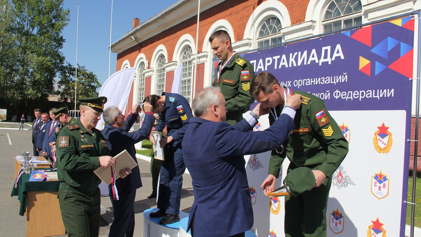 В Санкт-Петербурге завершилась Спартакиада среди военных ВУЗов по летнему офицерскому троеборью