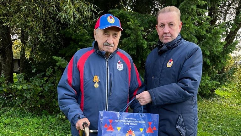 Филиал ЦСКА г. Санкт-Петербург поздравил Заслуженного тренера СССР по хоккею с шайбой Казима Мубиновича Манеева