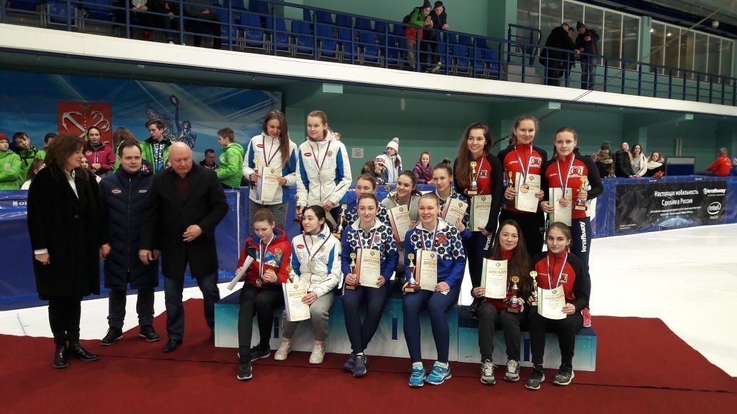 Армейские спортсмены завоевали целую россыпь медалей на чемпионате России по шорт-треку