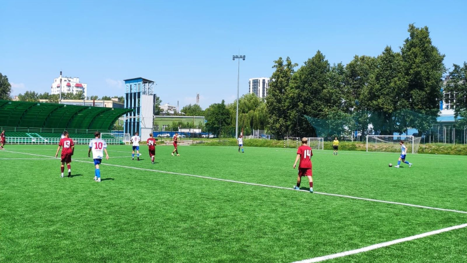 Смоленские армейцы одержали победу в матче финального этапа первенства Союза федераций футбола «Центр»