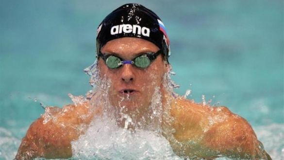 Армейский пловец Владимир Морозов завоевал два «золота» в первый день этапа Кубка мира в Китае