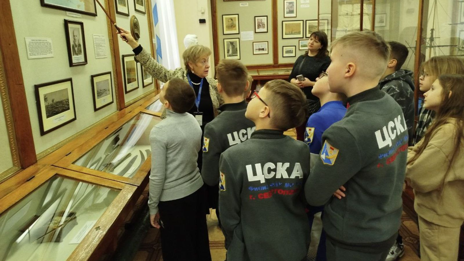 Воспитанники севастопольской спортшколы посетили лекцию и поучаствовали в квесте в Музее Черноморского флота