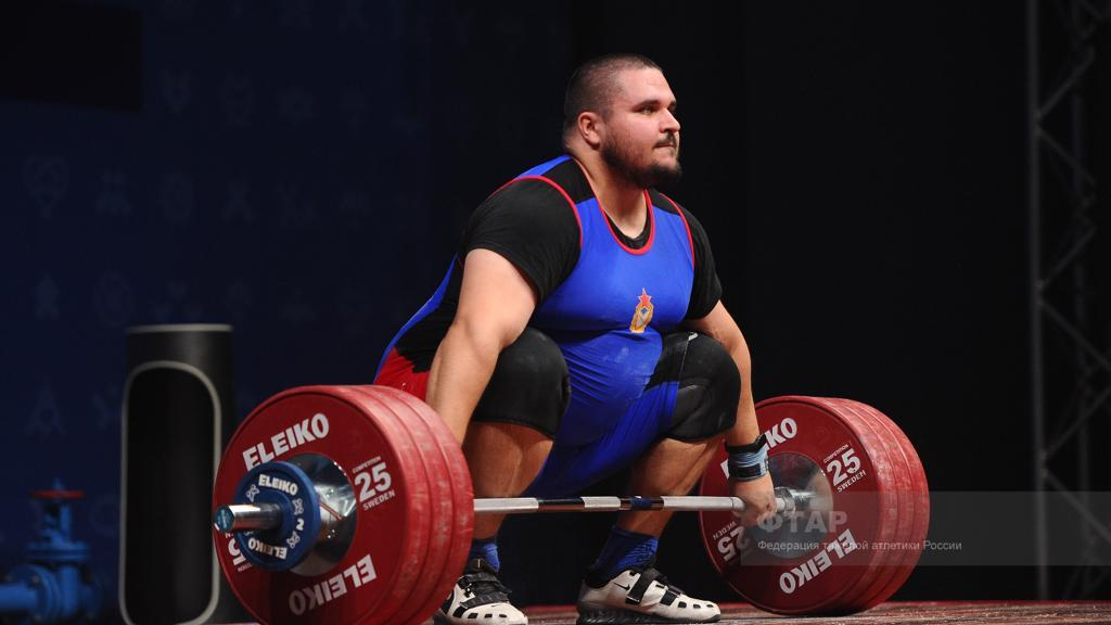 Армейские тяжелоатлеты завоевали 31 медаль на чемпионате России