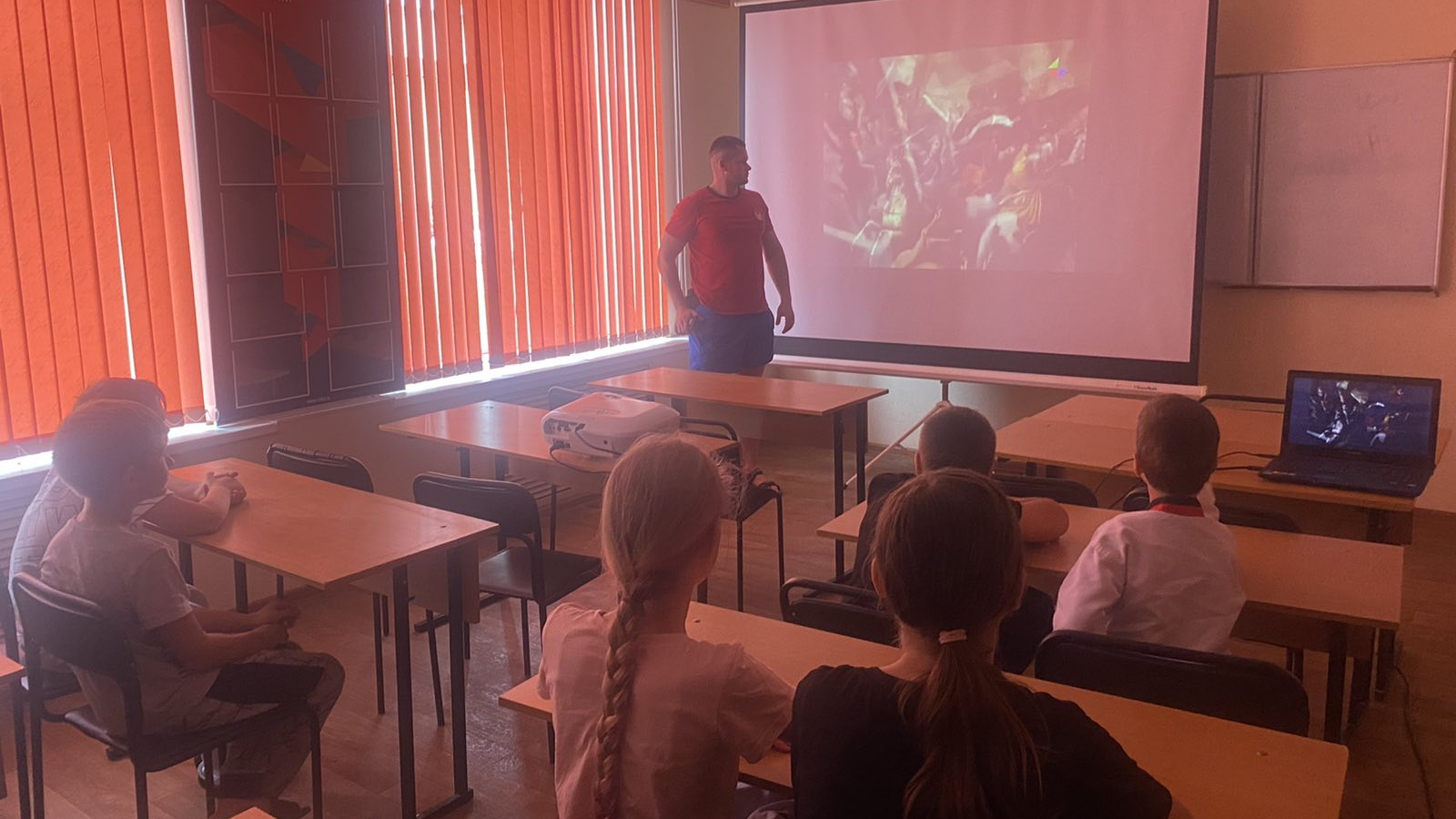 В филиале ЦСКА/Смоленск прошло занятие с воспитанниками посвященное Дню воинской славы