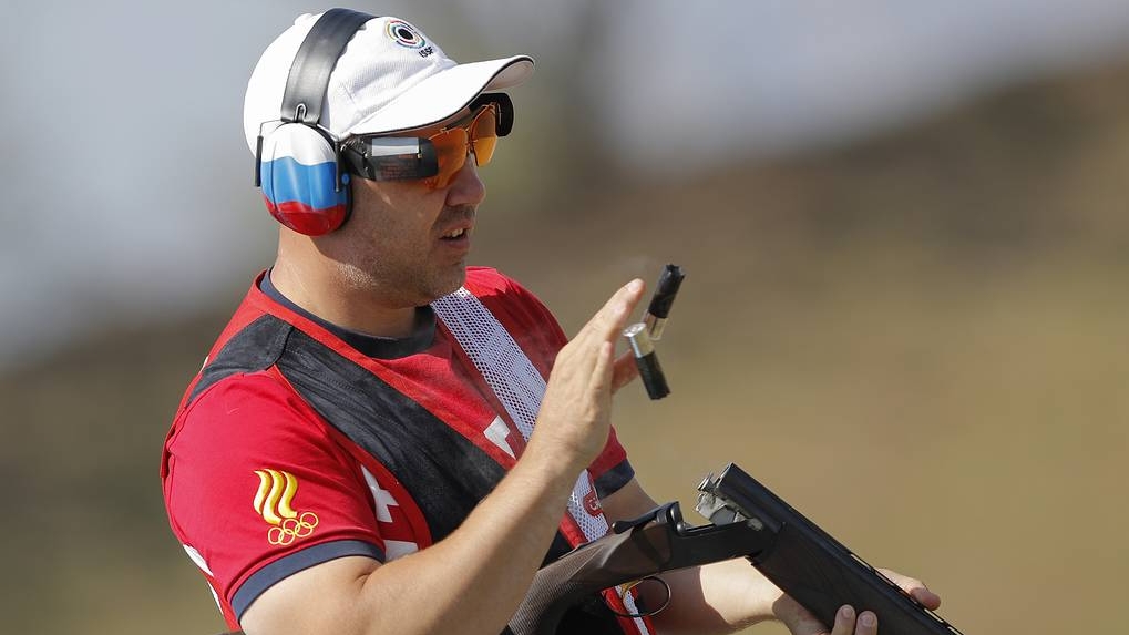 Стрелок ЦСКА Алексей Алипов стал лучшим в трапе на старте чемпионата России по стендовой стрельбе в Липецке