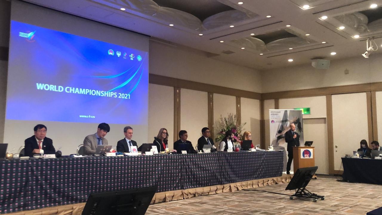 Чемпионат мира по скалолазанию в 2021 году пройдёт в Москве