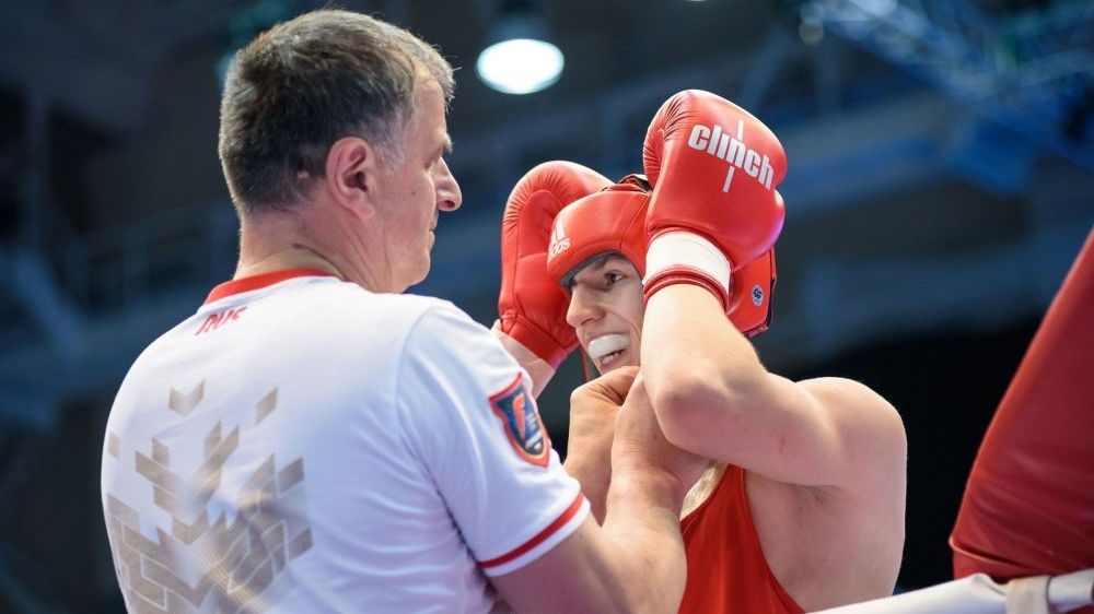 Армейский боксер Джамбулат Бижамов стал чемпионом России среди юниоров Назар Андреев – третий