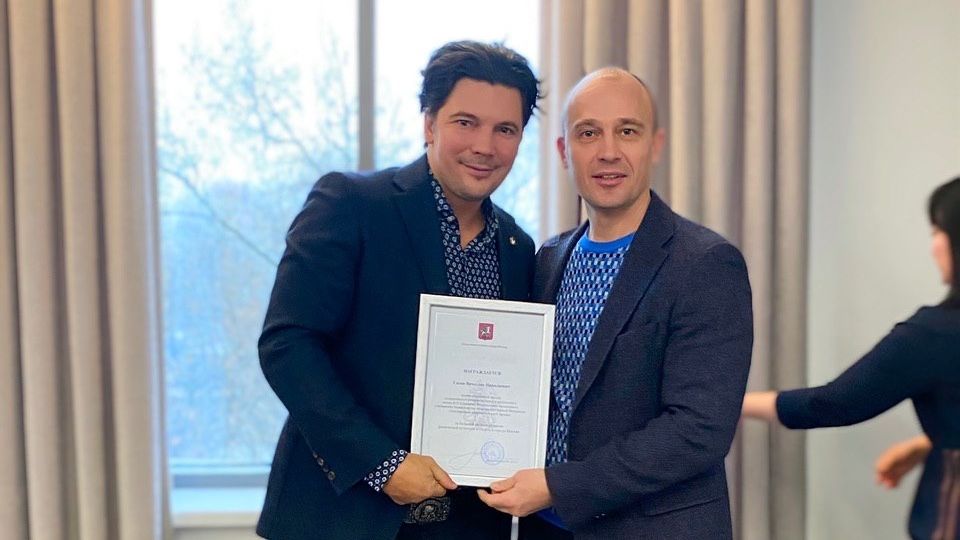 Тренер СШОР ЦСКА по боксу и кикбоксингу им. В.П. Ульянича Вячеслав Сизов удостоен Почетной грамоты Департамента спорта Москвы