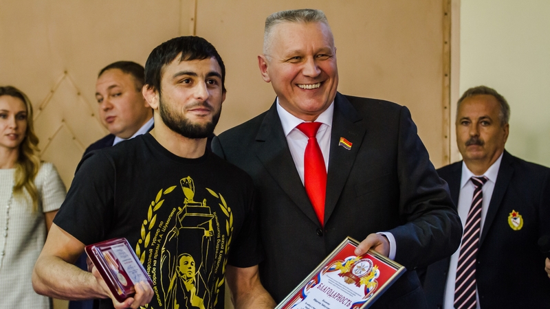 Чемпиона мира из ЦСКА/СПб Ибрагима Ильясова наградили в Калининграде