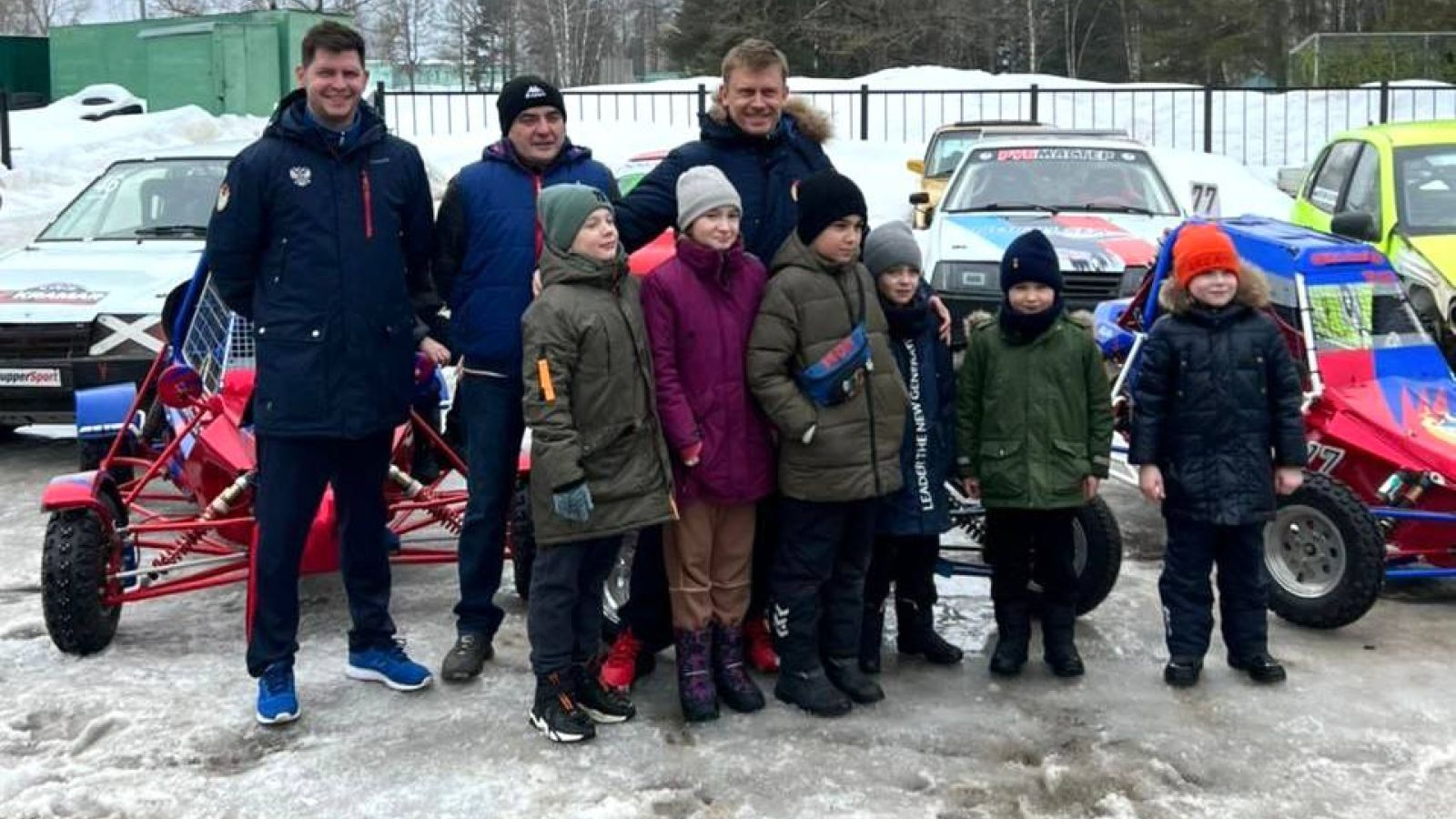 ПРОФЕССИОНАЛЬНЫЕ ГОНЩИКИ ПРОВЕЛИ МАСТЕР-КЛАСС ДЛЯ ЮНЫХ СПОРТСМЕНОВ