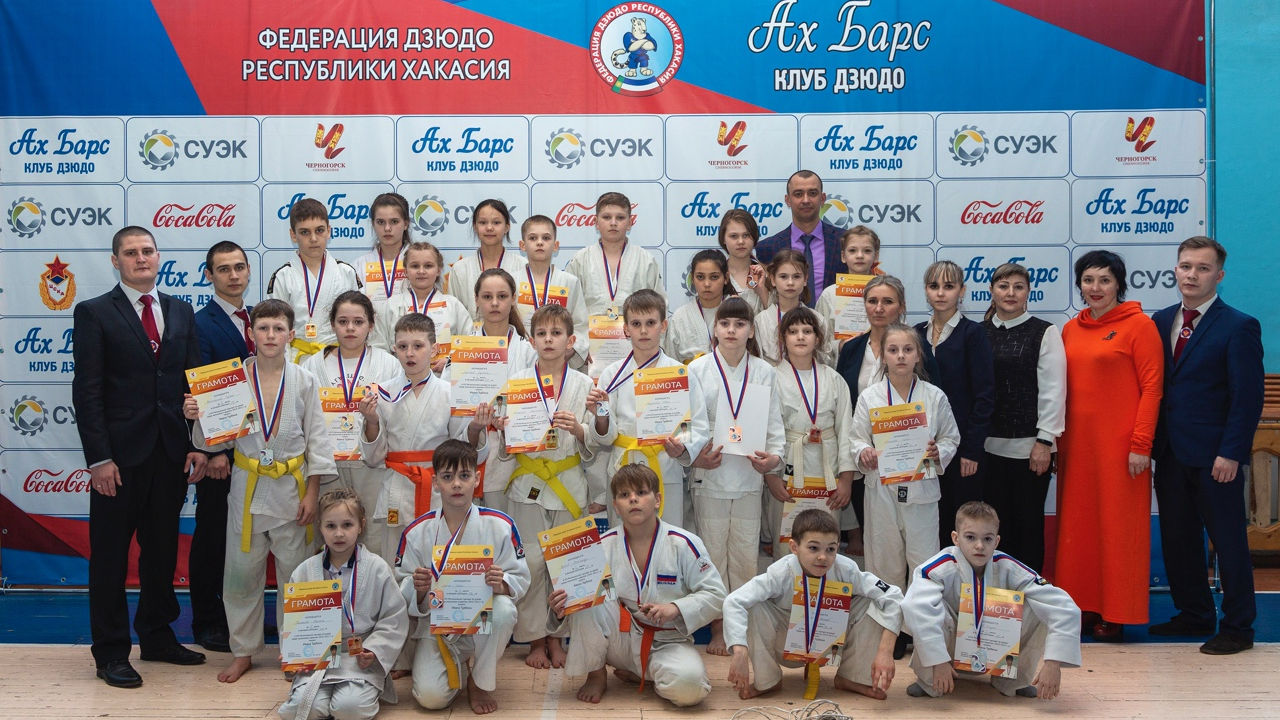 Коллекцию наград привезли дзюдоисты спортшкол «ЦСКА-Хакасия» и «ЦСКА-Тыва» с Регионального турнира памяти Ивана Турбина