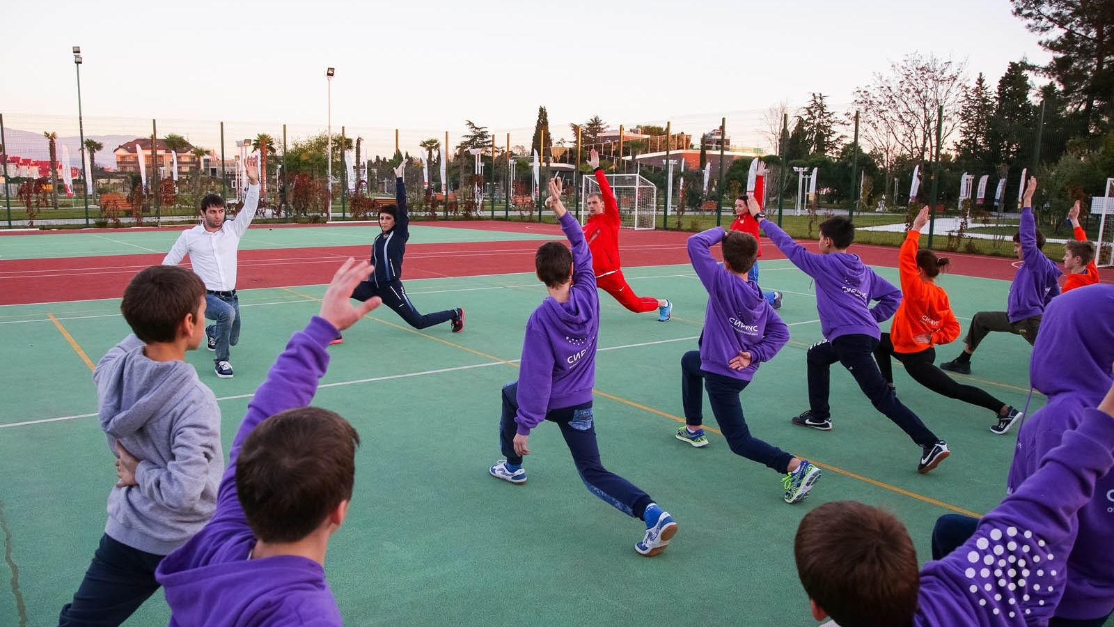 Олимпийцы поделились секретами мастерства с учениками центра «Сириус»