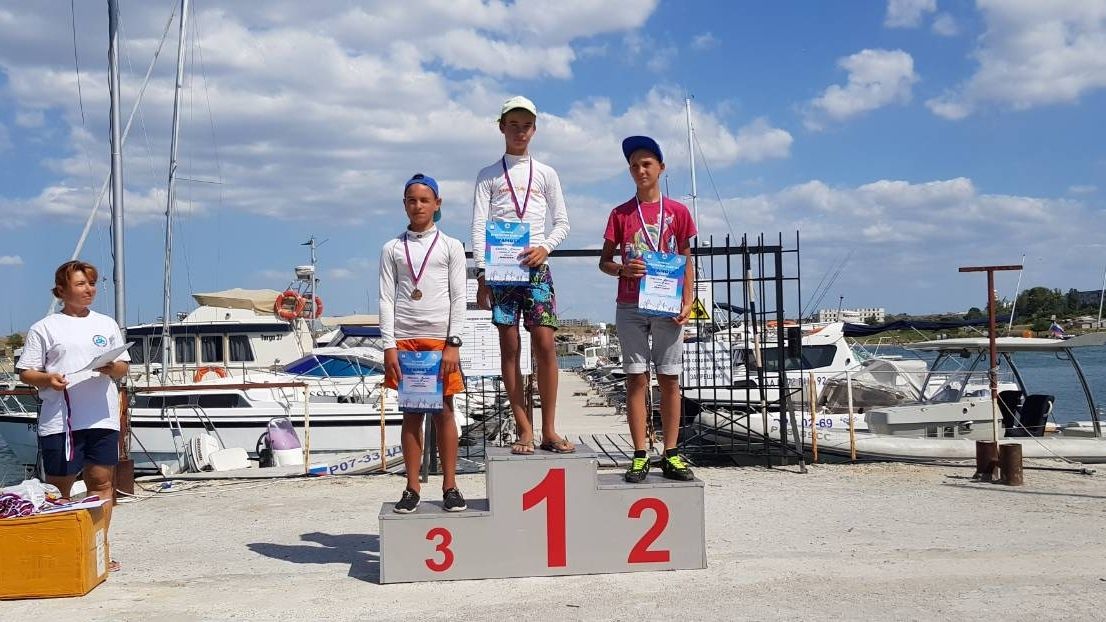 Cпортсмены спортивной школы ЦСКА завоевали 7 золотых наград на регате "Открытое Первенство СШОР №1" в Севастополе