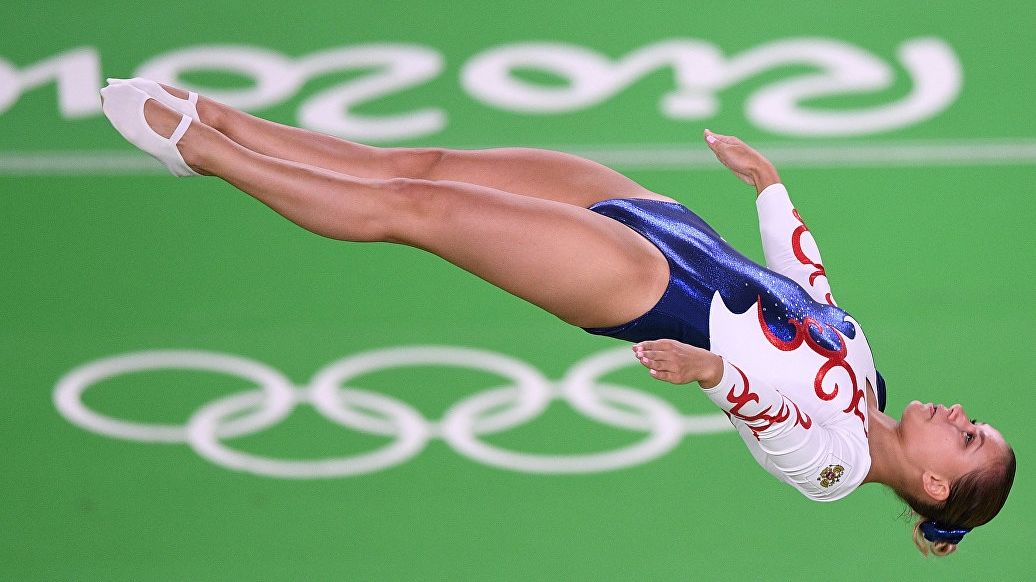 Спортсменка ЦСКА Яна Павлова лидирует на чемпионате мира по прыжкам на батуте армеец Михаил Мельник вышел в полуфинал