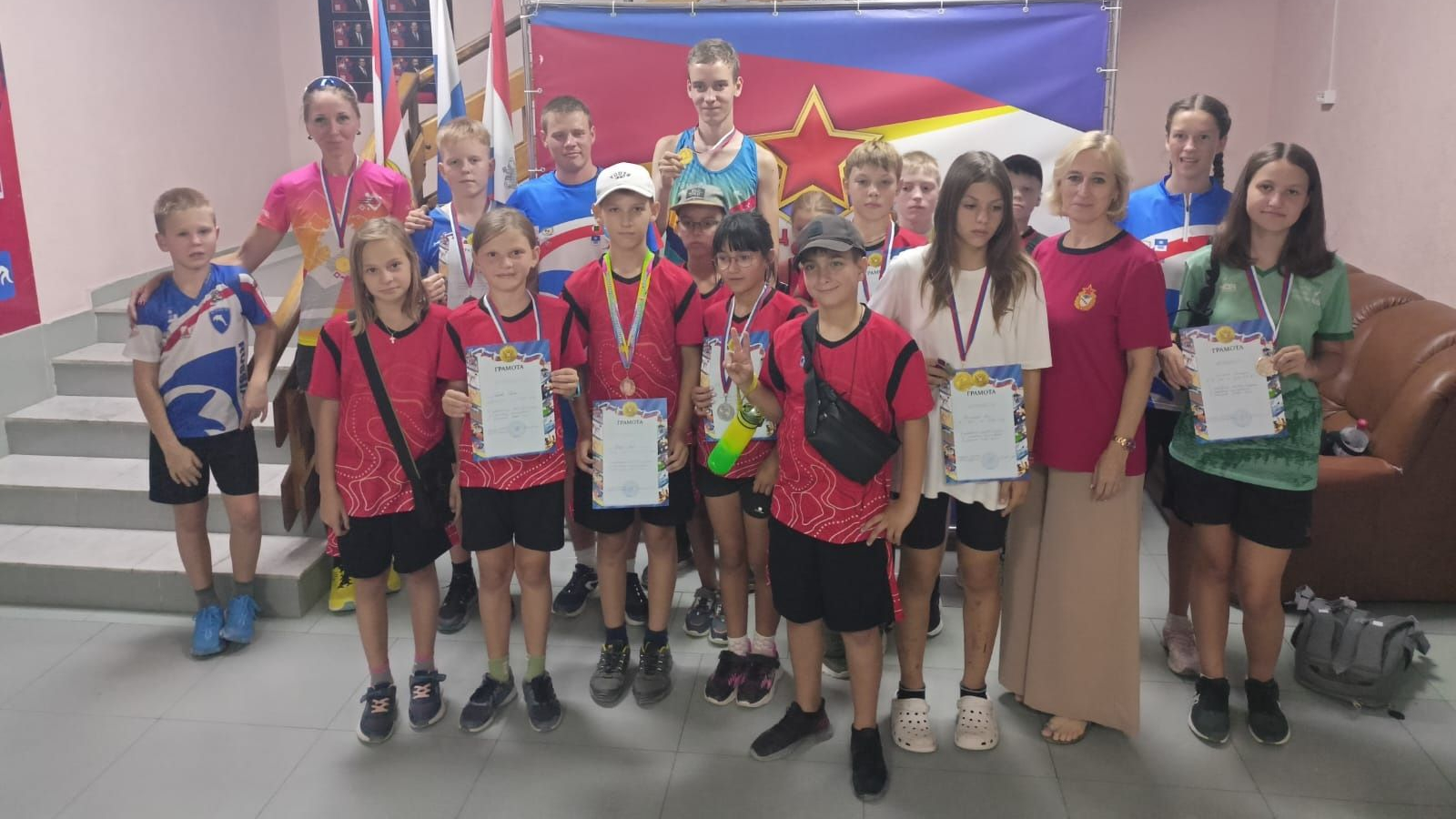 В ГЕЛЕНДЖИКЕ ВОСПИТАННИКИ СПОРТШКОЛЫ ВМЕСТЕ С ГОСТЯМИ ИЗ РОСТОВА-НА-ДОНУ И МОСКВЫ СОРЕВНОВАЛИСЬ В НОКАУТ-СПРИНТЕ