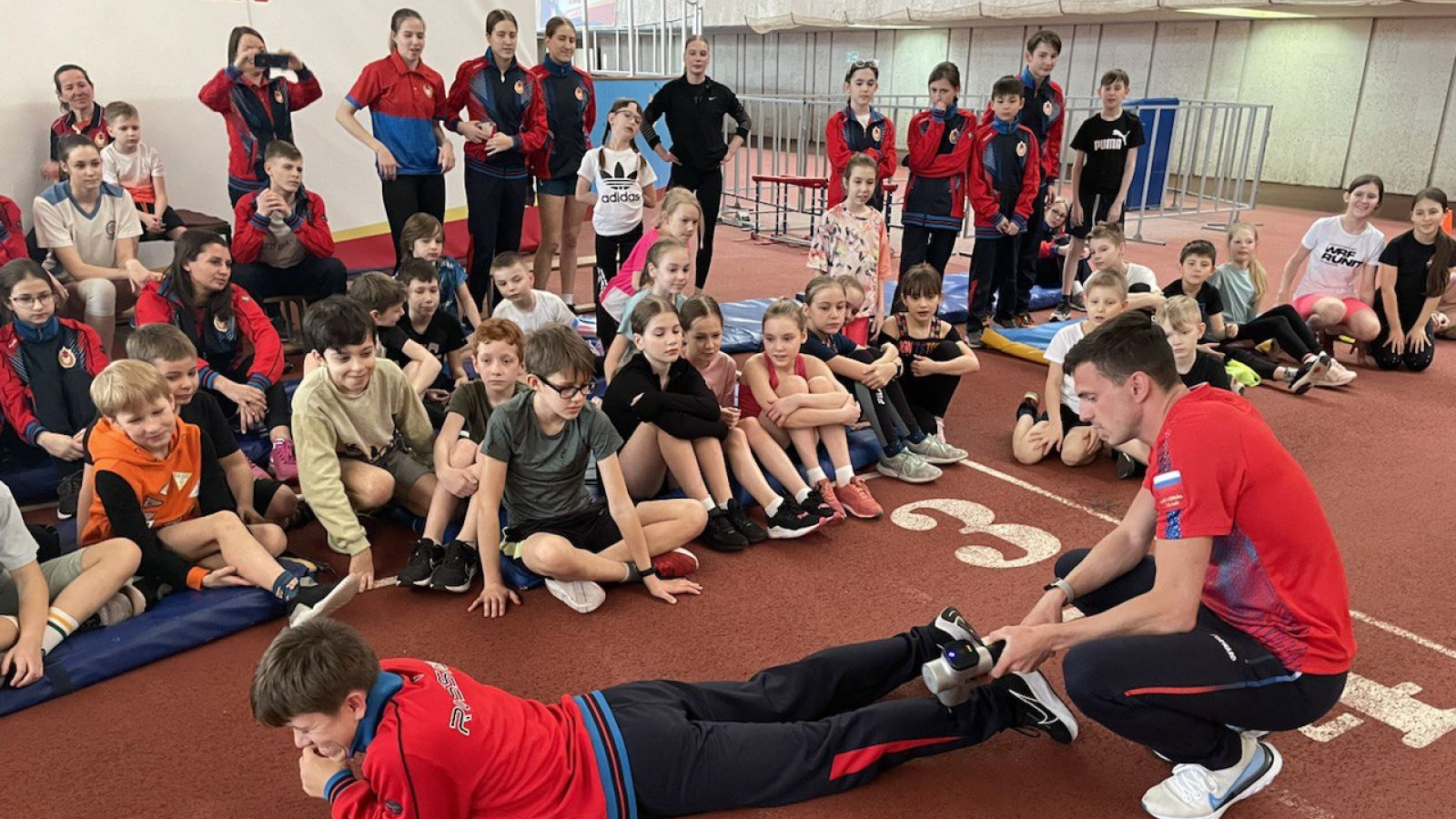 А ГОВОРЯТ ВЫШЕ ГОЛОВЫ НЕ ПРЫГНЕШЬ