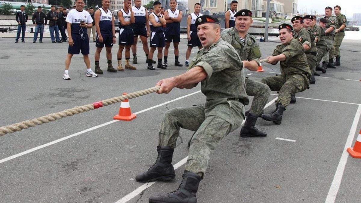 Моряки ТОФ в День ВМФ посостязались на объектах СЦМиФП (г. Владивосток) филиала ЦСКА/Хабаровск с гостями из Вьетнама и Филиппин