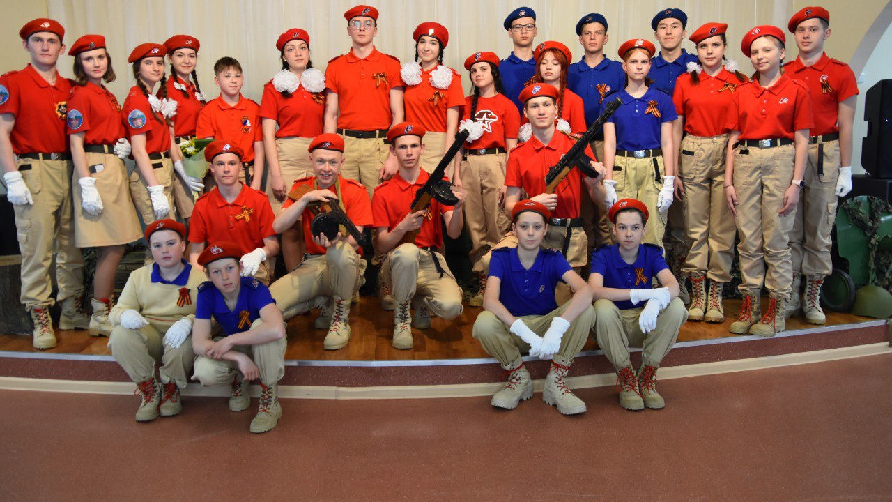 Юнармейцы СОК (г. Вилючинск) филиала ЦСКА/Хабаровск приняли участие в торжественном собрании накануне Дня Победы