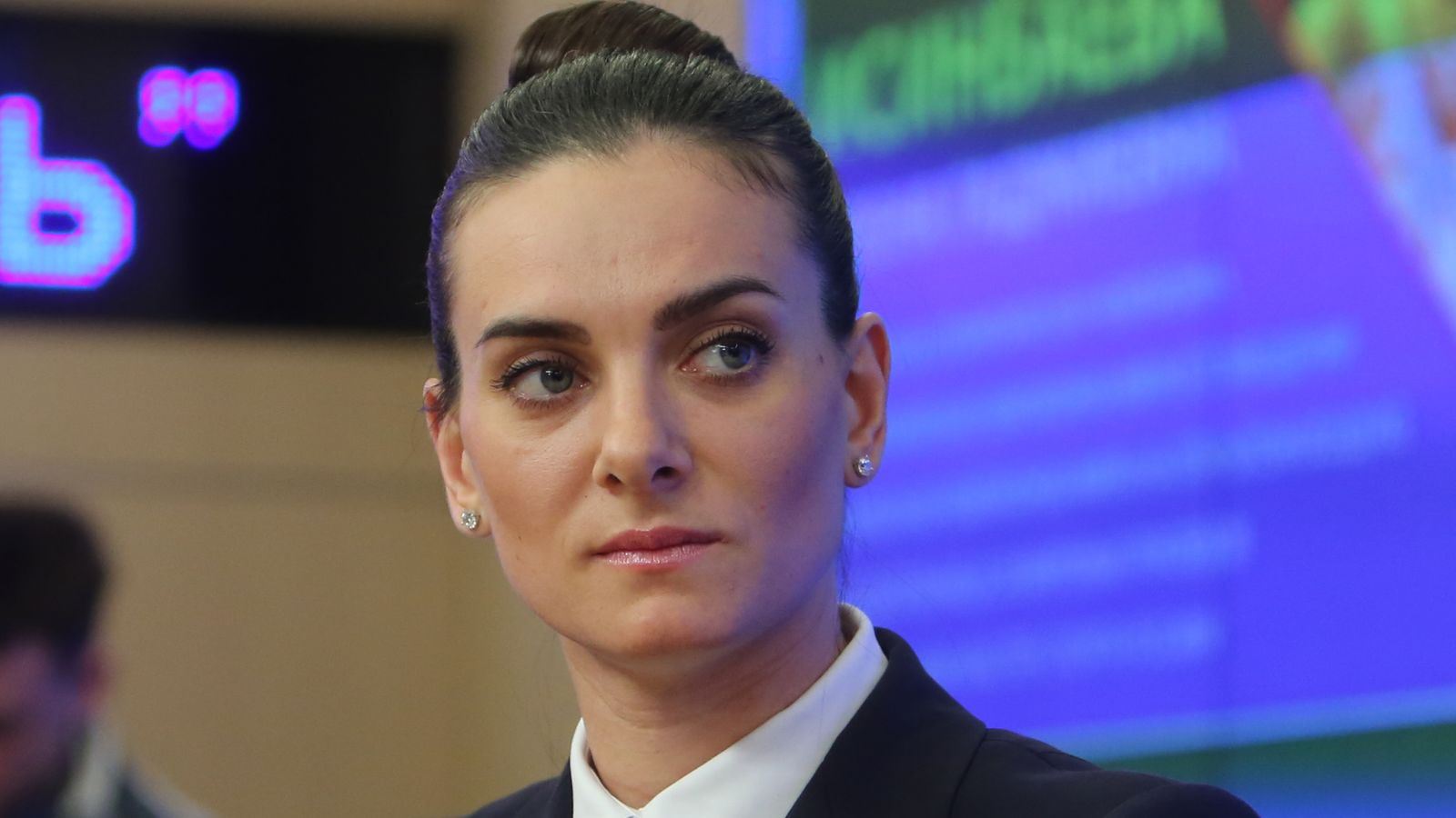 Армейская спортсменка Елена Исинбаева награждена орденом Андрея Первозванного