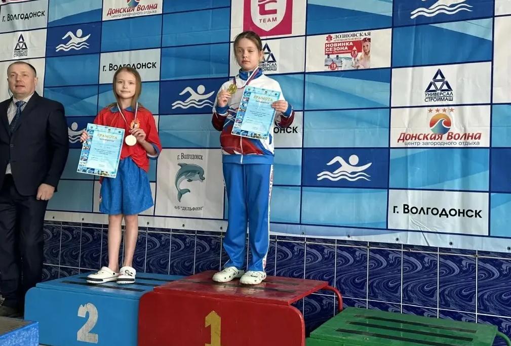 Пловцы ростовского ЦСКА завоевали награды на областном турнире
