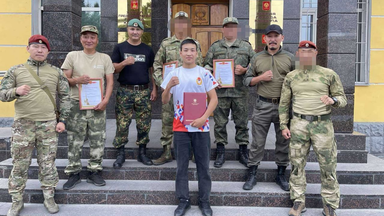 За смелость и исполнение долга. В Республике Тыва наградили воспитанника спортшколы г. Кызыл ЦСКА/Самара