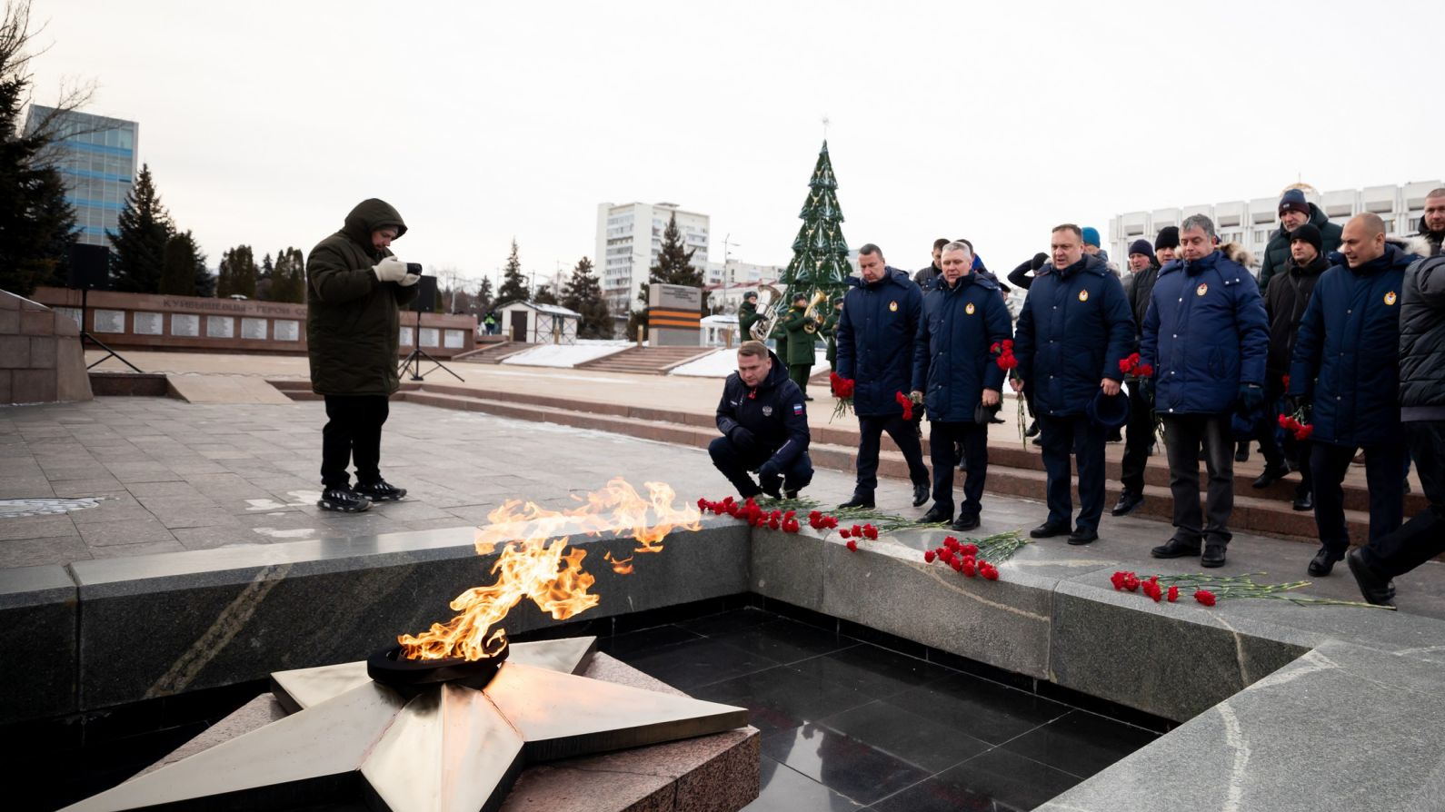 ПОЧТИЛИ ПАМЯТЬ ГЕРОЕВ ВЕЛИКОЙ ОТЕЧЕСТВЕННОЙ ВОЙНЫ