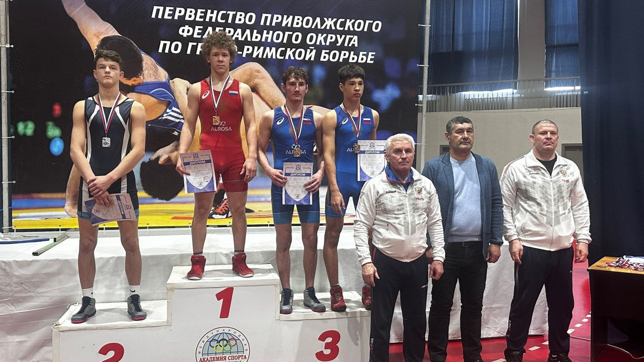 Воспитанник самарской спортивной школы ЦСКА стал бронзовым призёром Первенства Приволжского Федерального округа по греко-римской борьбе