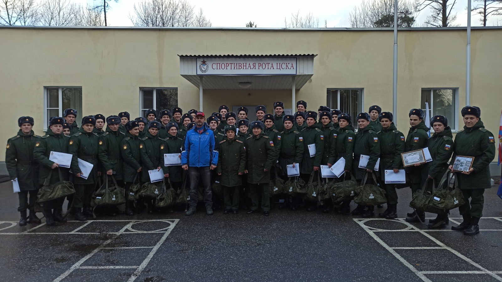 В спортивной роте ЦСКА г. Балашиха состоялось торжественное увольнение военнослужащих срочной службы в запас