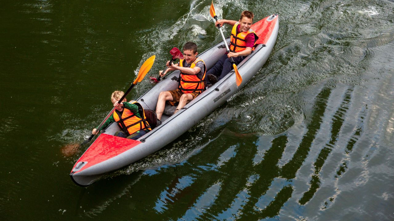 Активный отдых – залог будущих побед! Юные дзюдоисты ЦСКА/Хакасия и их родители вместе сплавились на байдарках