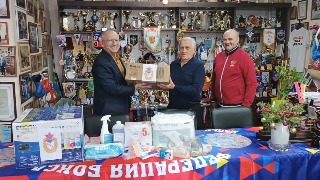 Дирекция Федерации бокса России в ДФО совместно с филиалом ЦСКА/Хабаровск закупила гуманитарную помощь для участников СВО