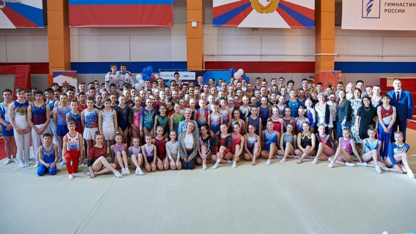 ОТКРЫЛИ ВСЕРОССИЙСКИЕ СОРЕВНОВАНИЯ НА ПРИЗЫ СВЕТЛАНЫ ХОРКИНОЙ