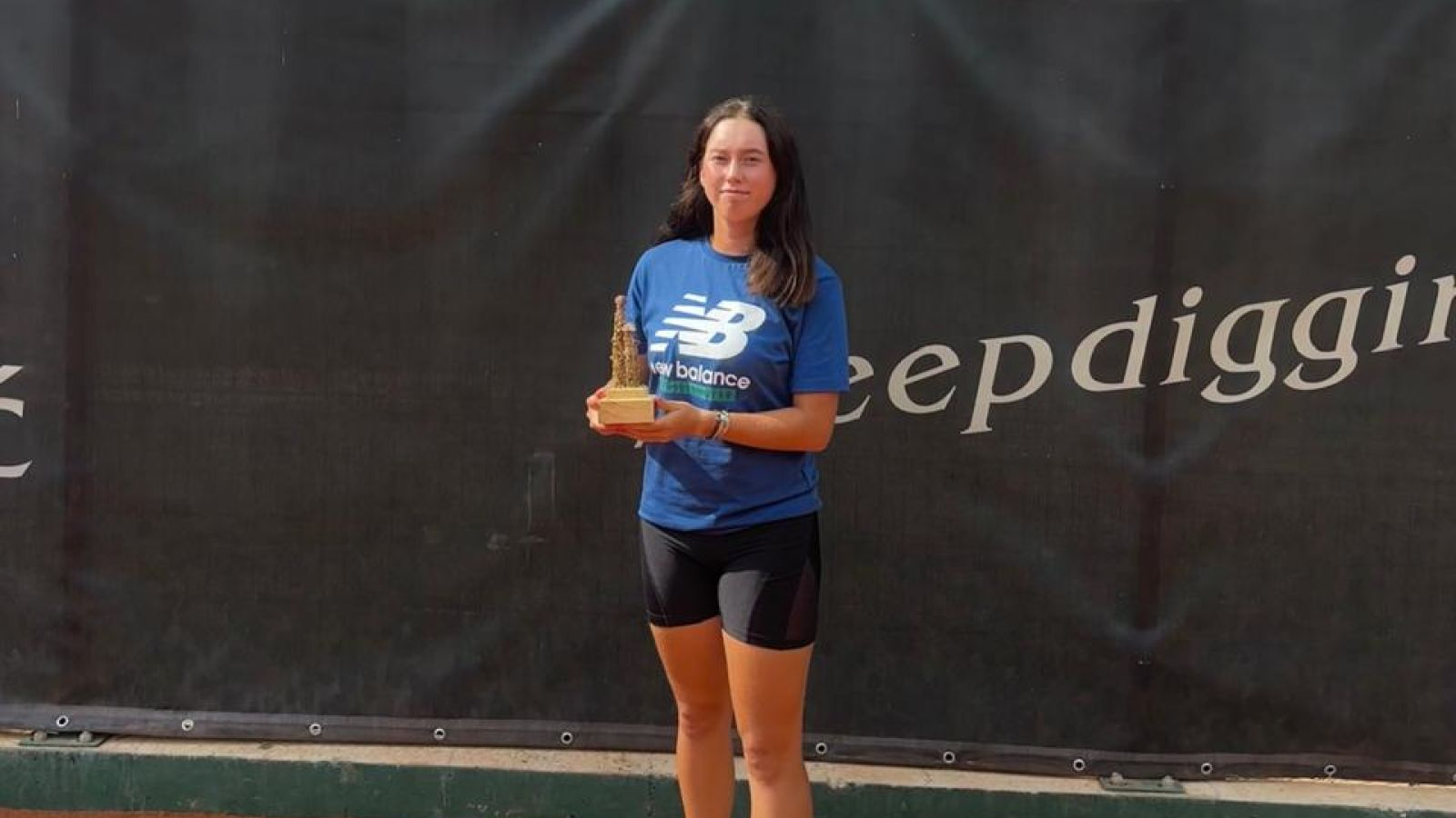 ВОСПИТАННИЦА РОСТОВСКОГО ФИЛИАЛА ЦСКА АЛЕКСАНДРА ШУБЛАДЗЕ СТАЛА ПОБЕДИТЕЛЬНИЦЕЙ МЕЖДУНАРОДНОГО ТУРНИРА ПО ТЕННИСУ