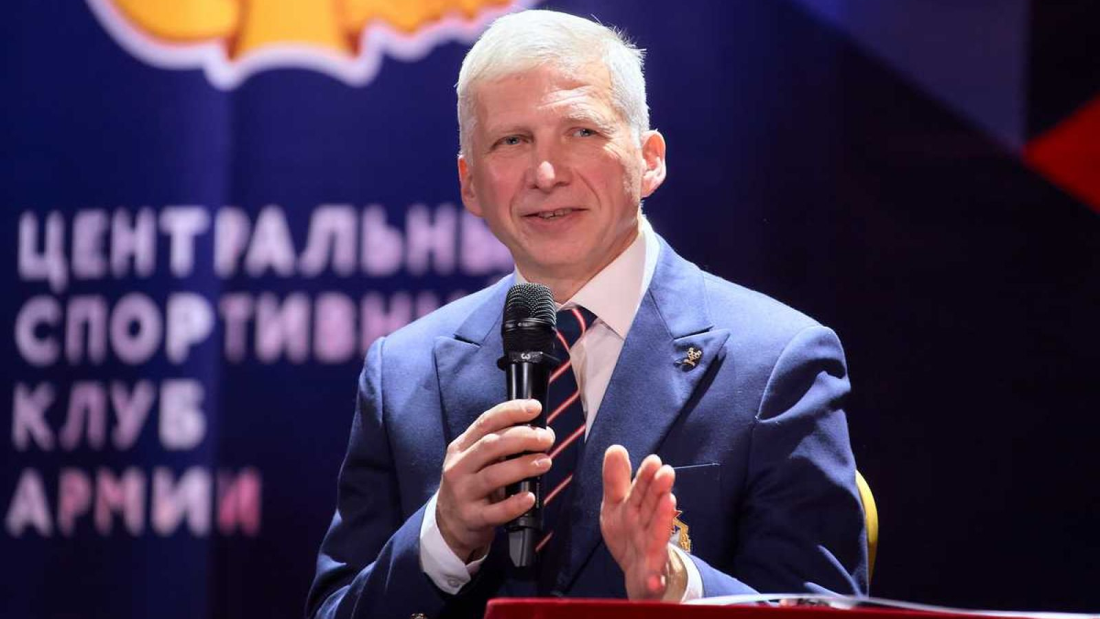 В ЦДРА состоялась творческая встреча с заслуженным мастером спорта РФ Михаилом Неструевым