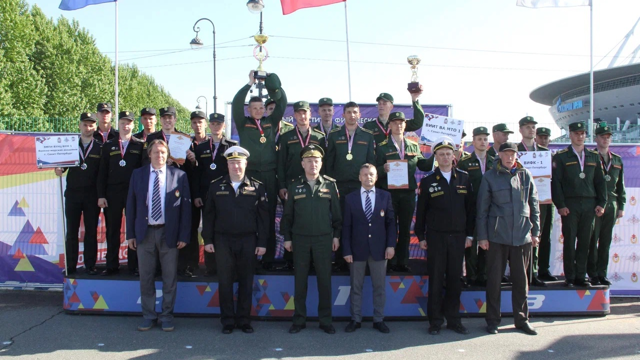 Этап Кубка ВС РФ по гребле на шлюпках завершился в Северной столице