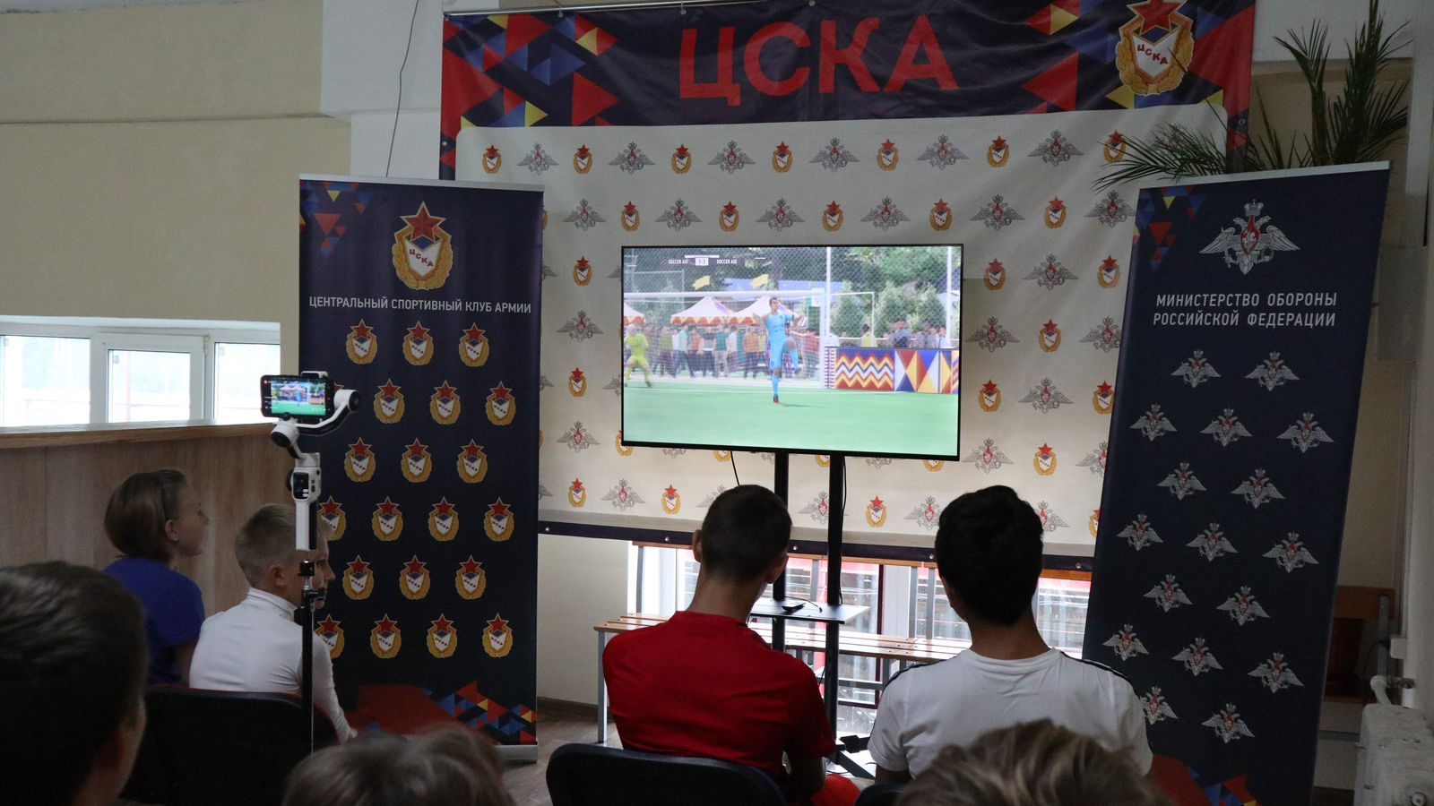 В спортивной школе филиала ЦСКА (г. Смоленск) провели соревнования по фиджитал-футболу
