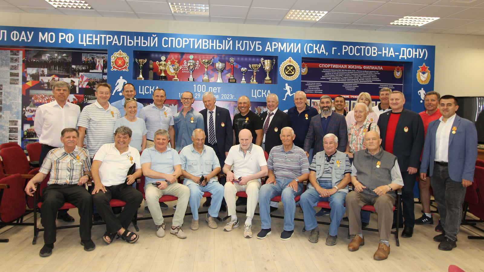 Ветераны регионального отделения Совета спорта ЦСКА г. Ростов-на-Дону провели торжественное собрание в преддверии государственного праздника - Дня России
