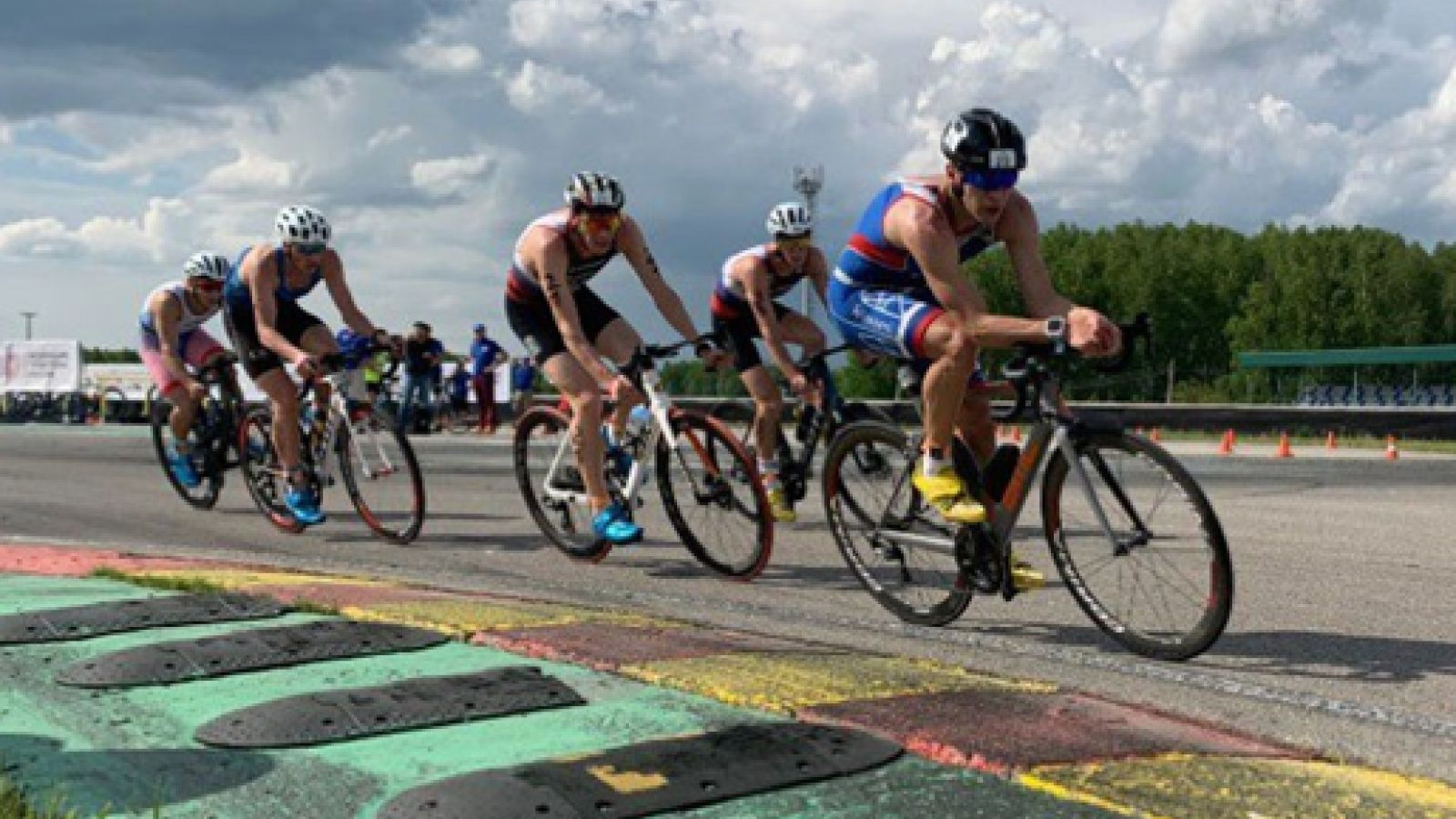 Спортсмен ЦСКА взял серебро на соревнованиях по дуатлону