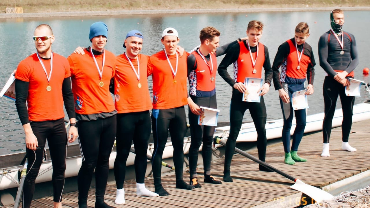 Рядовой спортивной роты ЦСКА г. Санкт-Петербург завоевал «золото» турнира по гребному спорту «Открытие сезона»